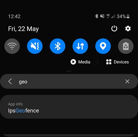 Samsung S10 phone screenshot showing bluetooth, mobile data and GPS (location) turned on, and also the 'IpsGeofence' app that's installed.