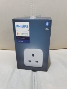 Philips Hue smart plug box - front view